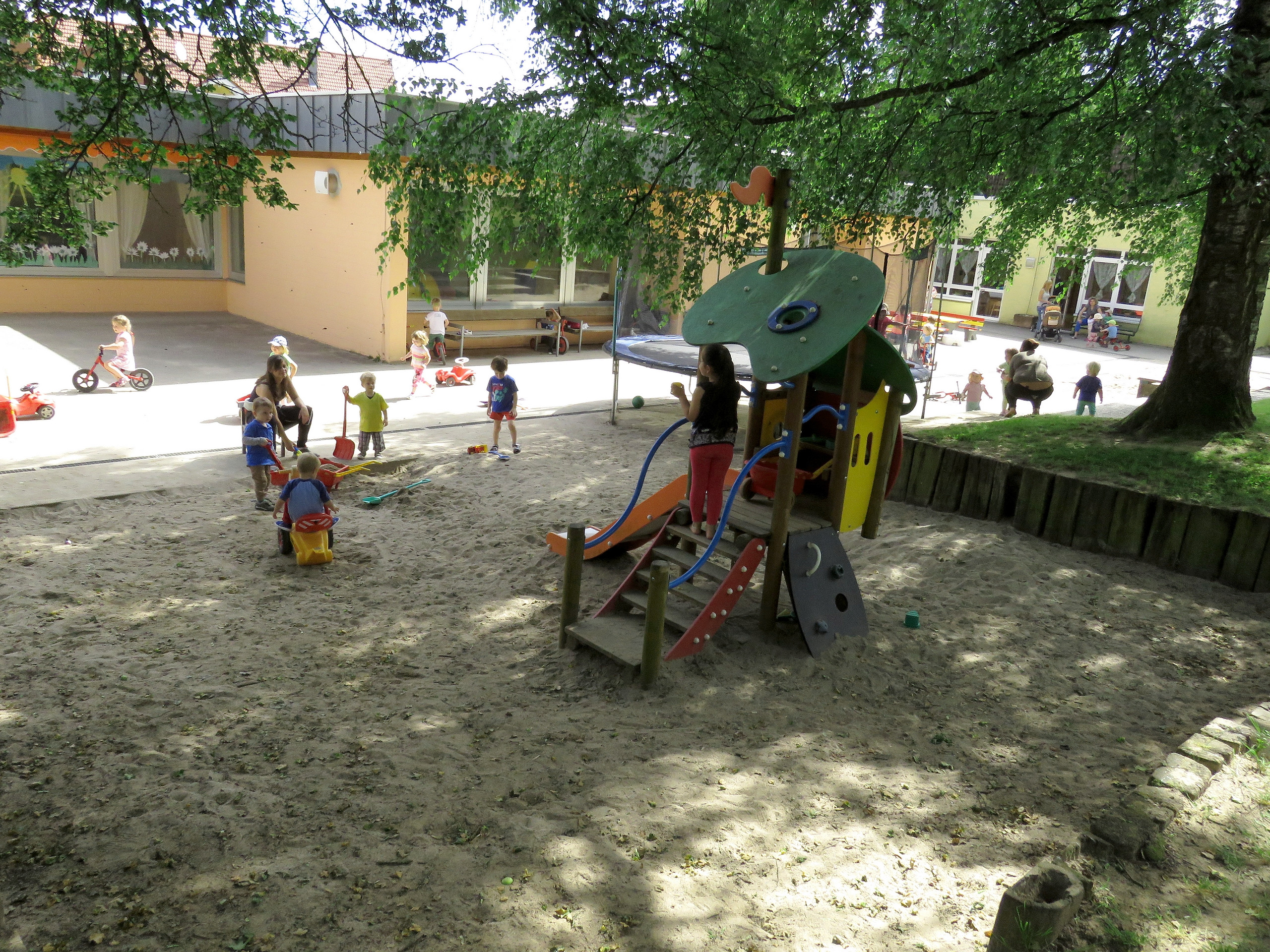  Spielplatz Kindergarten 